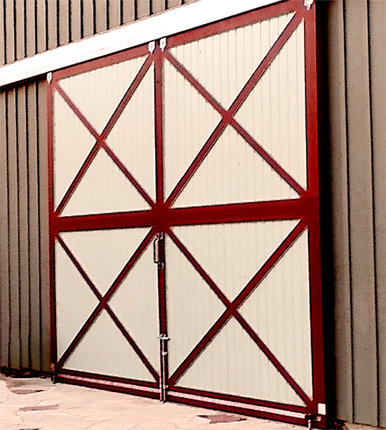 Exterior Sliding Barn Door Hardware, How To Build An Exterior Metal Sliding Barn Door